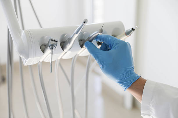 Professional Emergency Dentist technician working in Grundy, VA